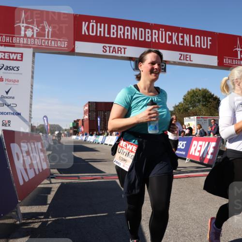 03.10.2025 - Köhlbrandbrückenlauf Lena Gebhardt http://msf.ph/oto/9070496 03.10.2025 13:35:43 Ziel 5517, 5539, 5680, 6079, 6396, 6508 meine-sportfotos.de