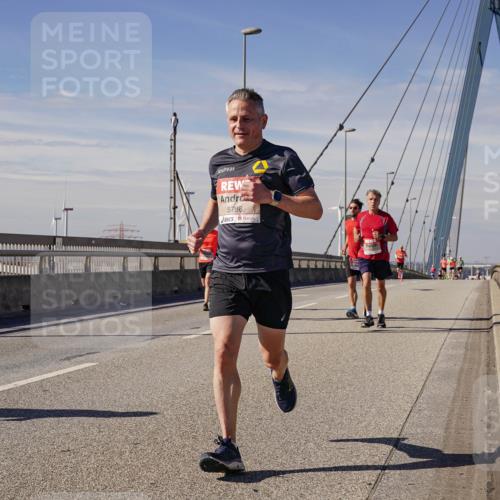 03.10.2025 - Köhlbrandbrückenlauf Michael Burmester http://msf.ph/oto/9070507 03.10.2025 12:34:34 Position 2 5786 meine-sportfotos.de