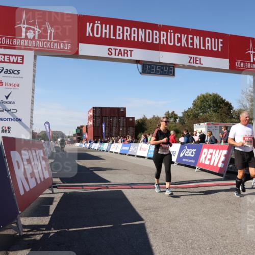 03.10.2025 - Köhlbrandbrückenlauf Lena Gebhardt http://msf.ph/oto/9070518 03.10.2025 13:35:44 Ziel 5539, 5680, 6079, 6396, 6508 meine-sportfotos.de