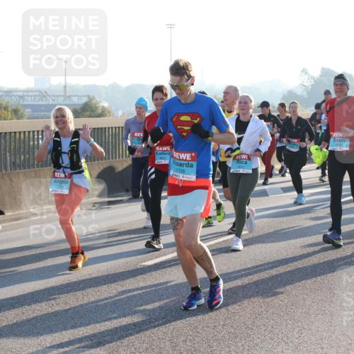 03.10.2025 - Köhlbrandbrückenlauf Lena Gebhardt http://msf.ph/oto/9070521 03.10.2025 09:24:24 Position 1 1579, 3161, 3029, 1709, 3031, 3030, 1, 2287 meine-sportfotos.de