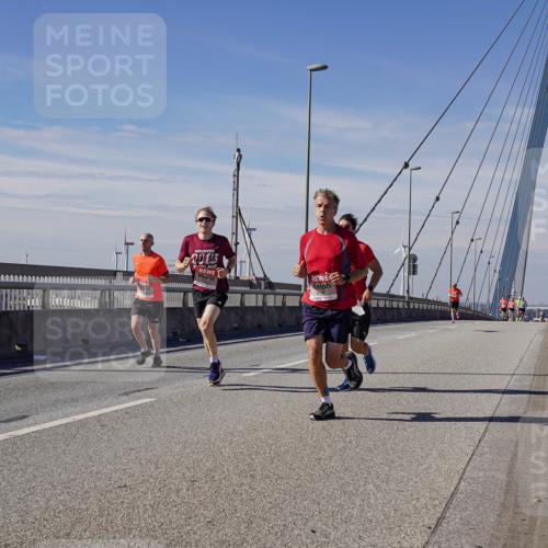 03.10.2025 - Köhlbrandbrückenlauf Michael Burmester http://msf.ph/oto/9070537 03.10.2025 12:34:36 Position 2 2015 meine-sportfotos.de