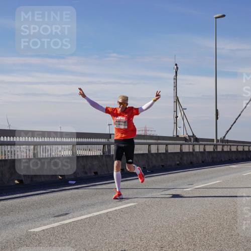 03.10.2025 - Köhlbrandbrückenlauf Michael Burmester http://msf.ph/oto/9070587 03.10.2025 12:34:46 Position 2  meine-sportfotos.de