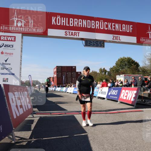 03.10.2025 - Köhlbrandbrückenlauf Lena Gebhardt http://msf.ph/oto/9070595 03.10.2025 13:35:56 Ziel 4972, 6292 meine-sportfotos.de