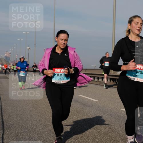 03.10.2025 - Köhlbrandbrückenlauf Fabian Wolf http://msf.ph/oto/9070636 03.10.2025 10:12:37 Position 3 2370, 3566 meine-sportfotos.de