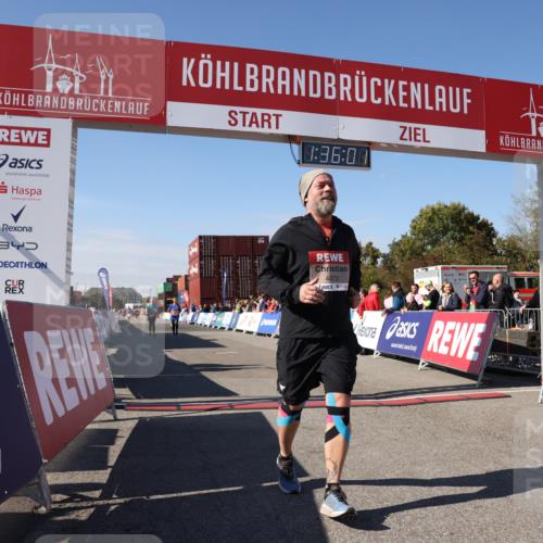 03.10.2025 - Köhlbrandbrückenlauf Lena Gebhardt http://msf.ph/oto/9070668 03.10.2025 13:36:01 Ziel 4972, 6292, 6670 meine-sportfotos.de