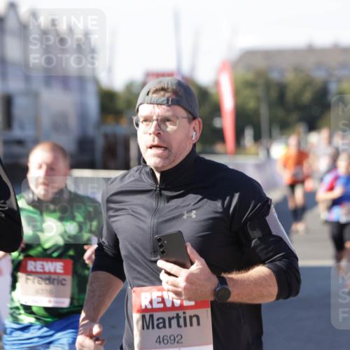 03.10.2025 - Köhlbrandbrückenlauf Jannik Wohlers http://msf.ph/oto/9070672 03.10.2025 13:14:41 Ziel 4202, 4259, 4424, 4509, 4533, 4684, 4692, 4788, 4869, 5249, 5682, 5686, 5711, 5782, 6316, 6448, 6849 meine-sportfotos.de