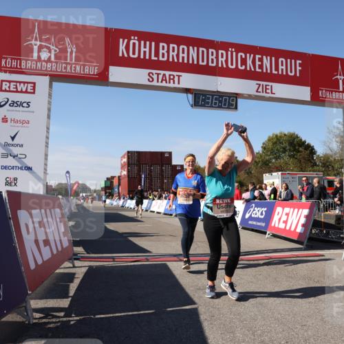 03.10.2025 - Köhlbrandbrückenlauf Lena Gebhardt http://msf.ph/oto/9070721 03.10.2025 13:36:10 Ziel 5045, 5158, 6670 meine-sportfotos.de