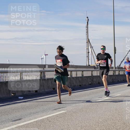 03.10.2025 - Köhlbrandbrückenlauf Michael Burmester http://msf.ph/oto/9070726 03.10.2025 12:35:11 Position 2 4043 meine-sportfotos.de