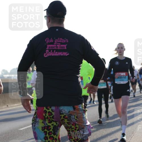 03.10.2025 - Köhlbrandbrückenlauf Jannik Wohlers http://msf.ph/oto/9070730 03.10.2025 09:17:39 Position 3 1169, 2698 meine-sportfotos.de