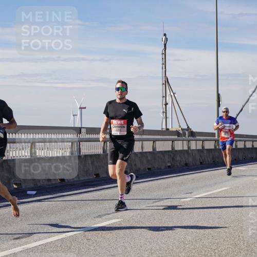 03.10.2025 - Köhlbrandbrückenlauf Michael Burmester http://msf.ph/oto/9070740 03.10.2025 12:35:12 Position 2  meine-sportfotos.de