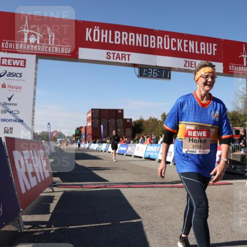 03.10.2025 - Köhlbrandbrückenlauf Lena Gebhardt http://msf.ph/oto/9070782 03.10.2025 13:36:12 Ziel 5045, 5158, 6670 meine-sportfotos.de