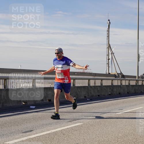 03.10.2025 - Köhlbrandbrückenlauf Michael Burmester http://msf.ph/oto/9070785 03.10.2025 12:35:15 Position 2  meine-sportfotos.de