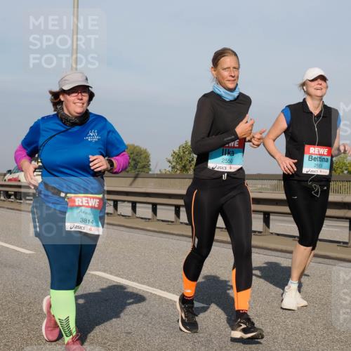 03.10.2025 - Köhlbrandbrückenlauf Fabian Wolf http://msf.ph/oto/9070866 03.10.2025 10:12:43 Position 3 3, 3814, 2550, 2553 meine-sportfotos.de