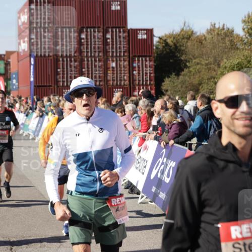 03.10.2025 - Köhlbrandbrückenlauf Jannik Wohlers http://msf.ph/oto/9070874 03.10.2025 13:14:50 Ziel 4202, 4224, 4406, 4424, 4533, 4692, 4869, 4890, 5054, 5525, 5535, 5682, 5686, 5711, 5760, 5761, 5814, 6293, 6316, 6344, 6448, 6815, 6849 meine-sportfotos.de