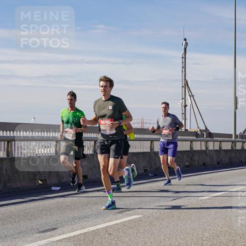 03.10.2025 - Köhlbrandbrückenlauf Michael Burmester http://msf.ph/oto/9070875 03.10.2025 12:35:22 Position 2  meine-sportfotos.de