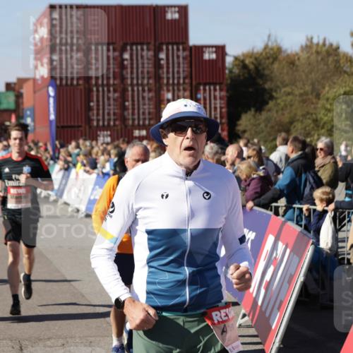 03.10.2025 - Köhlbrandbrückenlauf Jannik Wohlers http://msf.ph/oto/9070891 03.10.2025 13:14:50 Ziel 4202, 4224, 4406, 4424, 4533, 4692, 4869, 4890, 5054, 5525, 5535, 5682, 5686, 5711, 5760, 5761, 5814, 6293, 6316, 6344, 6448, 6815, 6849 meine-sportfotos.de