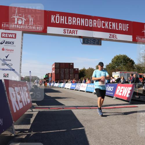 03.10.2025 - Köhlbrandbrückenlauf Lena Gebhardt http://msf.ph/oto/9070903 03.10.2025 13:36:21 Ziel 5045, 5219 meine-sportfotos.de