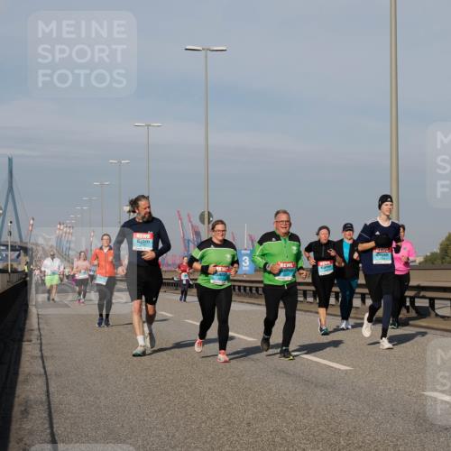 03.10.2025 - Köhlbrandbrückenlauf Fabian Wolf http://msf.ph/oto/9070931 03.10.2025 10:12:53 Position 3 3 meine-sportfotos.de