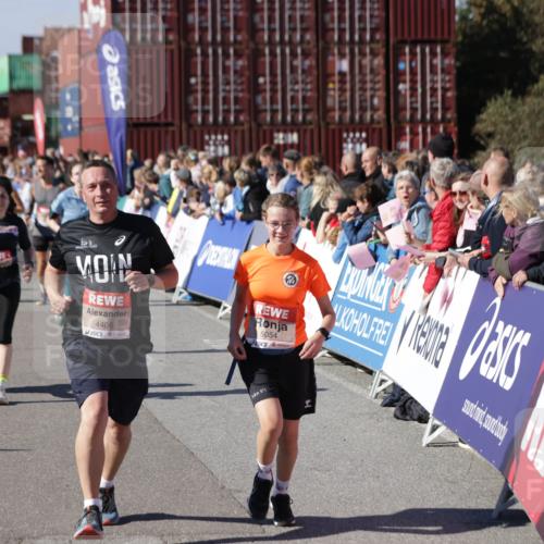 03.10.2025 - Köhlbrandbrückenlauf Jannik Wohlers http://msf.ph/oto/9071022 03.10.2025 13:14:55 Ziel 4202, 4224, 4232, 4406, 4533, 4784, 4890, 5054, 5525, 5535, 5682, 5686, 5711, 5737, 5760, 5761, 5814, 6017, 6128, 6129, 6293, 6344, 6815 meine-sportfotos.de