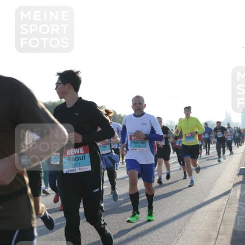 03.10.2025 - Köhlbrandbrückenlauf Jannik Wohlers http://msf.ph/oto/9071061 03.10.2025 09:17:45 Position 3 3411, 1331, 2716 meine-sportfotos.de