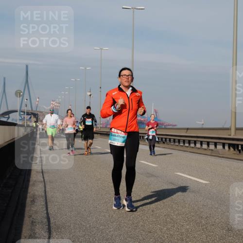 03.10.2025 - Köhlbrandbrückenlauf Fabian Wolf http://msf.ph/oto/9071191 03.10.2025 10:13:00 Position 3 2211 meine-sportfotos.de