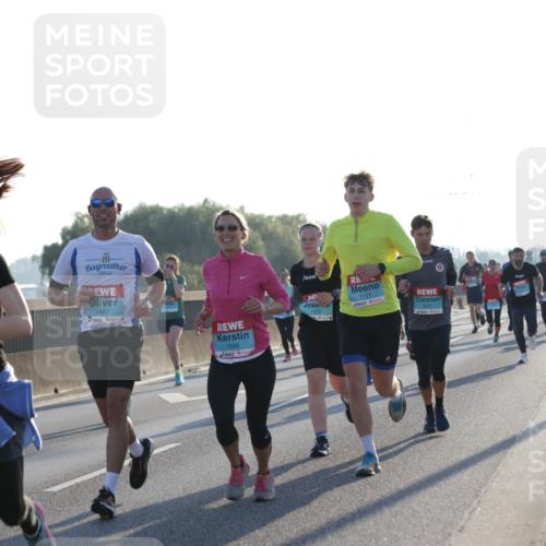 03.10.2025 - Köhlbrandbrückenlauf Jannik Wohlers http://msf.ph/oto/9071198 03.10.2025 09:17:47 Position 3 1331, 1567, 1111, 1335, 1566 meine-sportfotos.de