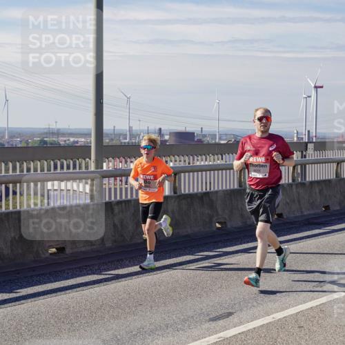 03.10.2025 - Köhlbrandbrückenlauf Michael Burmester http://msf.ph/oto/9071204 03.10.2025 12:36:07 Position 2 6016, 4238 meine-sportfotos.de