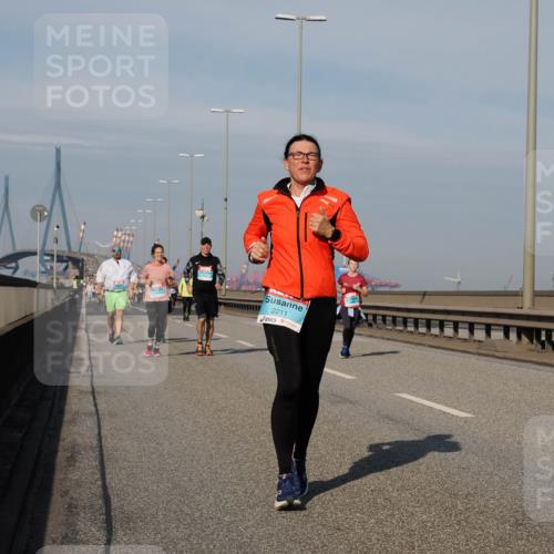03.10.2025 - Köhlbrandbrückenlauf Fabian Wolf http://msf.ph/oto/9071212 03.10.2025 10:13:00 Position 3 2211 meine-sportfotos.de