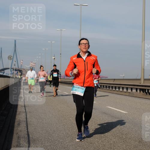03.10.2025 - Köhlbrandbrückenlauf Fabian Wolf http://msf.ph/oto/9071222 03.10.2025 10:13:00 Position 3 2211 meine-sportfotos.de