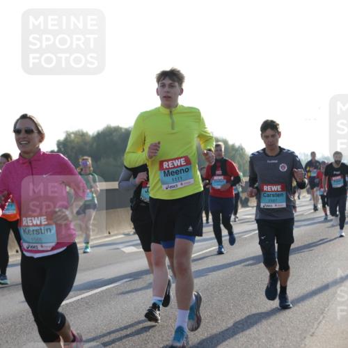 03.10.2025 - Köhlbrandbrückenlauf Jannik Wohlers http://msf.ph/oto/9071269 03.10.2025 09:17:48 Position 3 1567, 1566, 1111, 2587 meine-sportfotos.de