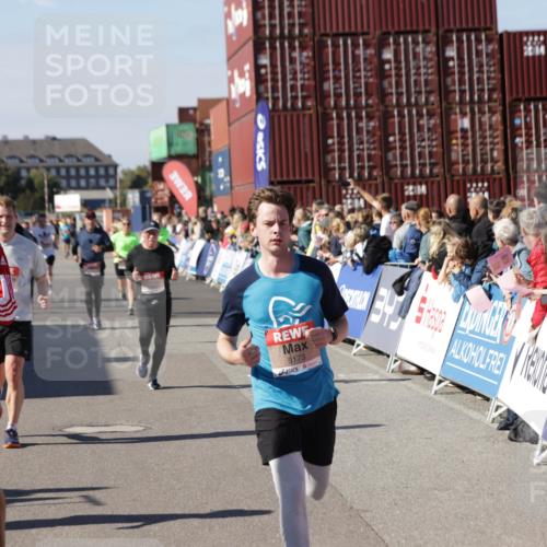 03.10.2025 - Köhlbrandbrückenlauf Jannik Wohlers http://msf.ph/oto/9071286 03.10.2025 13:15:03 Ziel 4090, 4232, 4244, 4282, 4406, 4784, 5054, 5173, 5737, 6017, 6128, 6129, 6189, 6249, 6252, 6293, 6454, 6810, 6815 meine-sportfotos.de