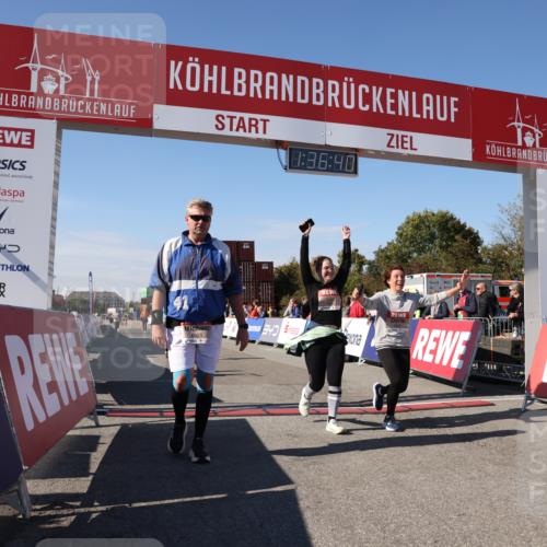 03.10.2025 - Köhlbrandbrückenlauf Lena Gebhardt http://msf.ph/oto/9071326 03.10.2025 13:36:41 Ziel 4735, 4974, 5199, 5278, 5585, 5767, 6023, 6825 meine-sportfotos.de