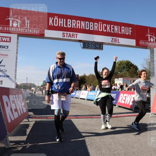 03.10.2025 - Köhlbrandbrückenlauf Lena Gebhardt http://msf.ph/oto/9071366 03.10.2025 13:36:41 Ziel 4735, 4974, 5199, 5278, 5585, 5767, 6023, 6825 meine-sportfotos.de