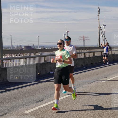 03.10.2025 - Köhlbrandbrückenlauf Michael Burmester http://msf.ph/oto/9071370 03.10.2025 12:36:18 Position 2 4114 meine-sportfotos.de