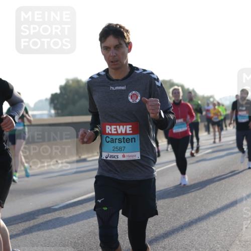 03.10.2025 - Köhlbrandbrückenlauf Jannik Wohlers http://msf.ph/oto/9071372 03.10.2025 09:17:50 Position 3 1910, 1335, 2587 meine-sportfotos.de