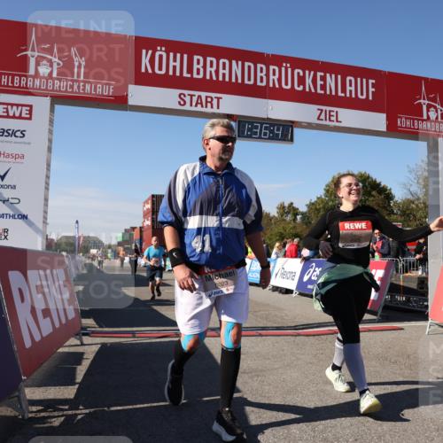 03.10.2025 - Köhlbrandbrückenlauf Lena Gebhardt http://msf.ph/oto/9071381 03.10.2025 13:36:42 Ziel 4974, 5199, 5278, 5585, 5767, 6023, 6825 meine-sportfotos.de