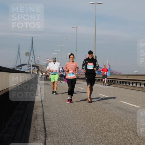03.10.2025 - Köhlbrandbrückenlauf Fabian Wolf http://msf.ph/oto/9071382 03.10.2025 10:13:04 Position 3 2569 meine-sportfotos.de