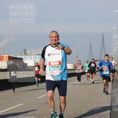 03.10.2025 - Köhlbrandbrückenlauf Jannik Wohlers http://msf.ph/oto/9071428 03.10.2025 09:49:42 Position 3 1351 meine-sportfotos.de