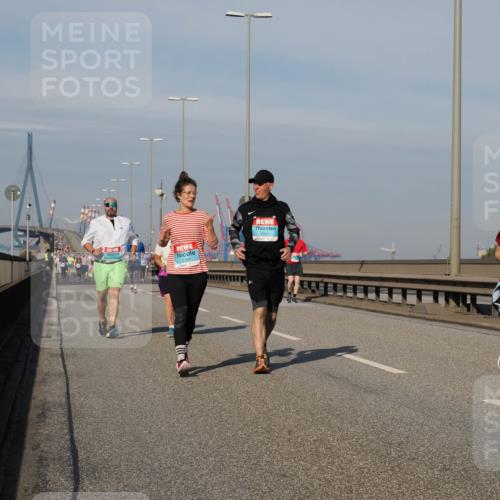 03.10.2025 - Köhlbrandbrückenlauf Fabian Wolf http://msf.ph/oto/9071435 03.10.2025 10:13:05 Position 3 2569 meine-sportfotos.de
