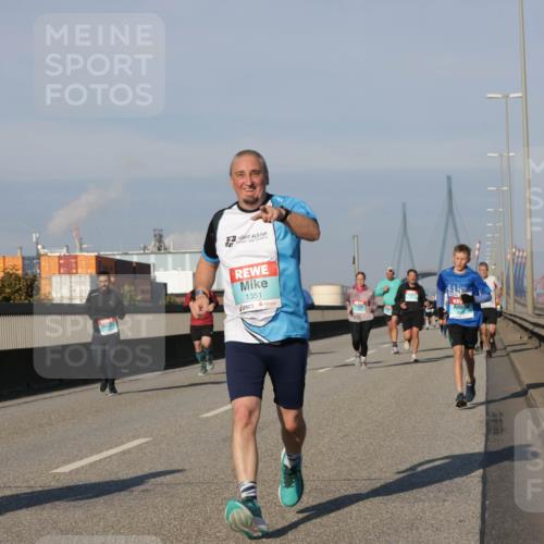 03.10.2025 - Köhlbrandbrückenlauf Jannik Wohlers http://msf.ph/oto/9071446 03.10.2025 09:49:43 Position 3 1351 meine-sportfotos.de