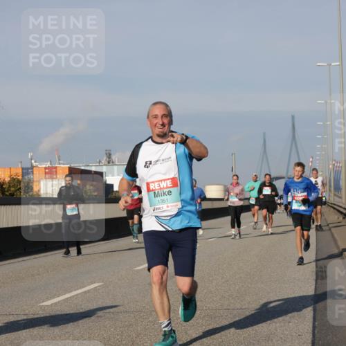 03.10.2025 - Köhlbrandbrückenlauf Jannik Wohlers http://msf.ph/oto/9071450 03.10.2025 09:49:43 Position 3 1351 meine-sportfotos.de