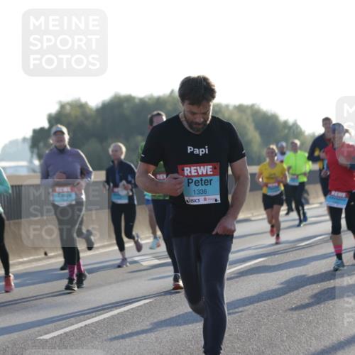 03.10.2025 - Köhlbrandbrückenlauf Jannik Wohlers http://msf.ph/oto/9071458 03.10.2025 09:17:52 Position 3 1336 meine-sportfotos.de