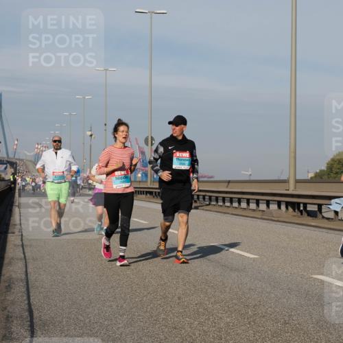 03.10.2025 - Köhlbrandbrückenlauf Fabian Wolf http://msf.ph/oto/9071461 03.10.2025 10:13:05 Position 3 2568, 2569 meine-sportfotos.de