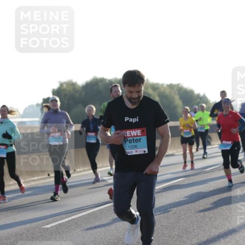 03.10.2025 - Köhlbrandbrückenlauf Jannik Wohlers http://msf.ph/oto/9071467 03.10.2025 09:17:52 Position 3 1336 meine-sportfotos.de