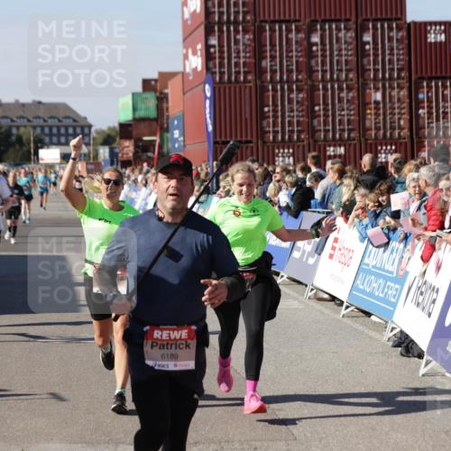 03.10.2025 - Köhlbrandbrückenlauf Jannik Wohlers http://msf.ph/oto/9071517 03.10.2025 13:15:09 Ziel 4090, 4244, 4282, 4784, 5173, 5186, 5737, 6128, 6189, 6249, 6252, 6370, 6454, 6591, 6810 meine-sportfotos.de