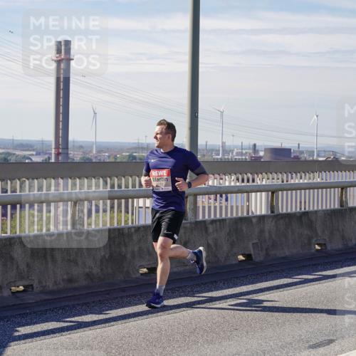 03.10.2025 - Köhlbrandbrückenlauf Michael Burmester http://msf.ph/oto/9071532 03.10.2025 12:36:33 Position 2  meine-sportfotos.de