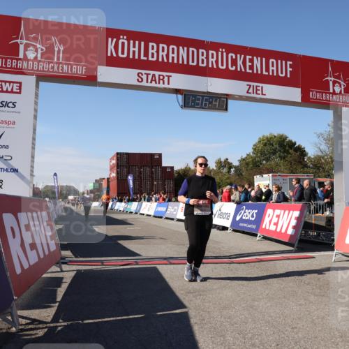 03.10.2025 - Köhlbrandbrückenlauf Lena Gebhardt http://msf.ph/oto/9071534 03.10.2025 13:36:47 Ziel 4974, 5313, 5585, 5767, 5808, 6023, 6825 meine-sportfotos.de