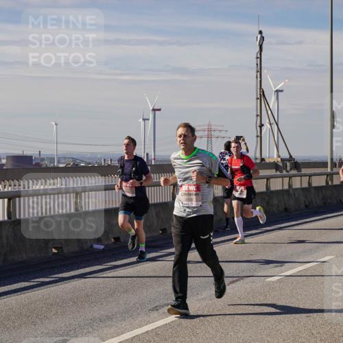 03.10.2025 - Köhlbrandbrückenlauf Michael Burmester http://msf.ph/oto/9071546 03.10.2025 12:36:36 Position 2 4105 meine-sportfotos.de