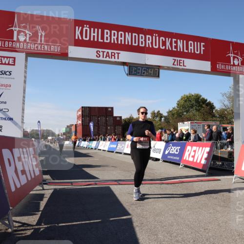 03.10.2025 - Köhlbrandbrückenlauf Lena Gebhardt http://msf.ph/oto/9071552 03.10.2025 13:36:48 Ziel 4974, 5313, 5585, 5767, 5808, 6023, 6825 meine-sportfotos.de