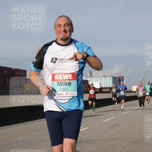 03.10.2025 - Köhlbrandbrückenlauf Jannik Wohlers http://msf.ph/oto/9071554 03.10.2025 09:49:43 Position 3 1351 meine-sportfotos.de